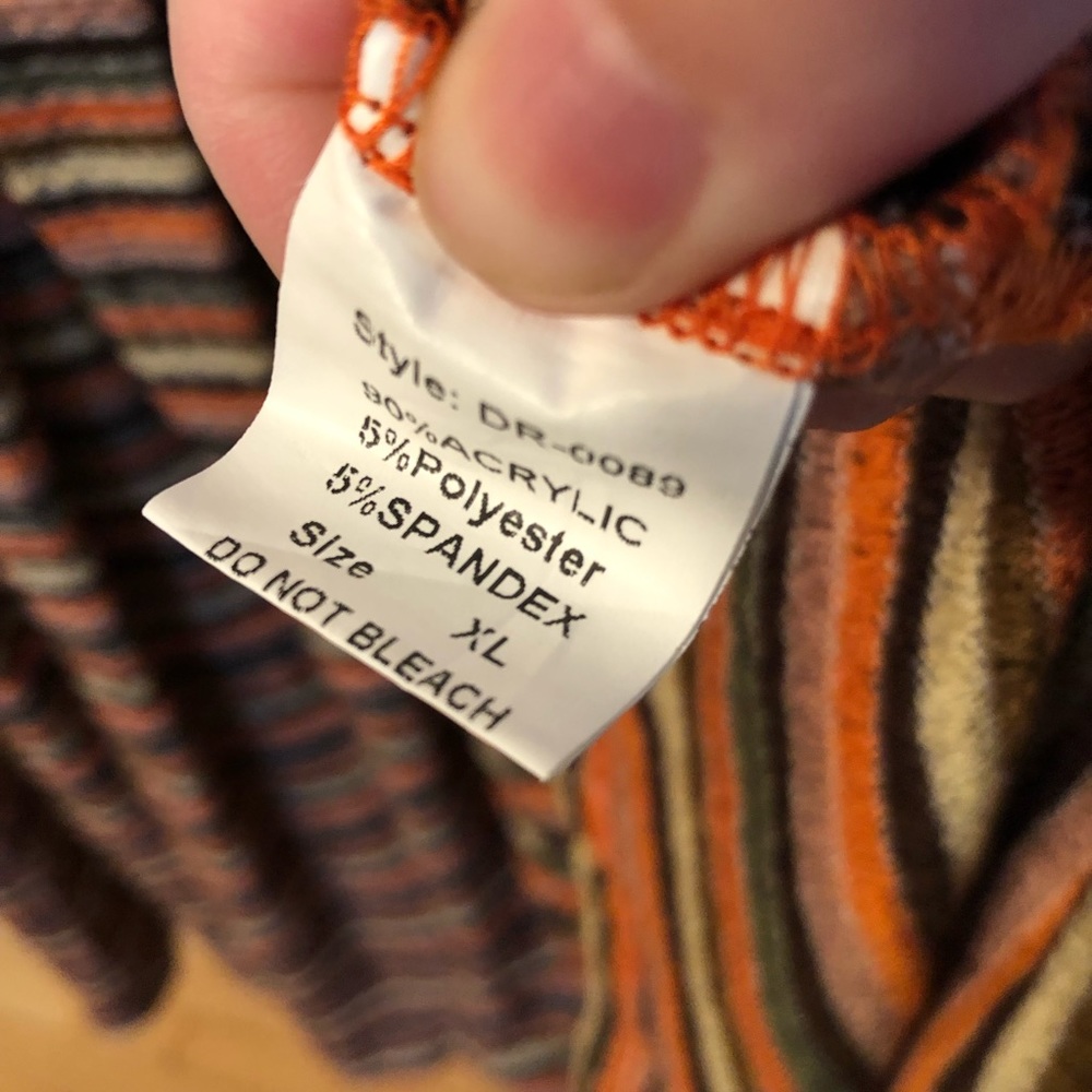70s Rug Dress - Picture 5 of 6